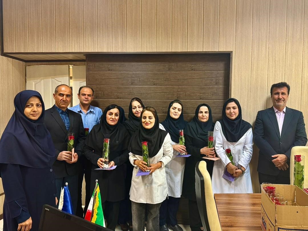 تقدیر مدیرعامل هلدینگ خدمات تجارت از پرستاران به مناسبت ولادت حضرت زینب (س) / كد 1404-011