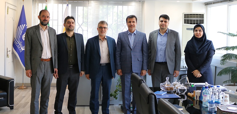 مدیرعامل هلدینگ خدمات تجارت در جلسه تجلیل از کمیته فرهنگی: جهاد فرهنگی برای ساختن ایرانی آباد