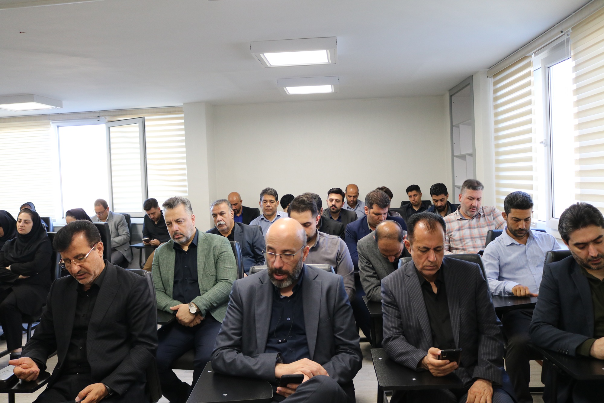 برگزاری مراسم پرفیض زیارت عاشورا همزمان با نخستین روز ماه محرم‌الحرام در هلدینگ خدمات تجارت