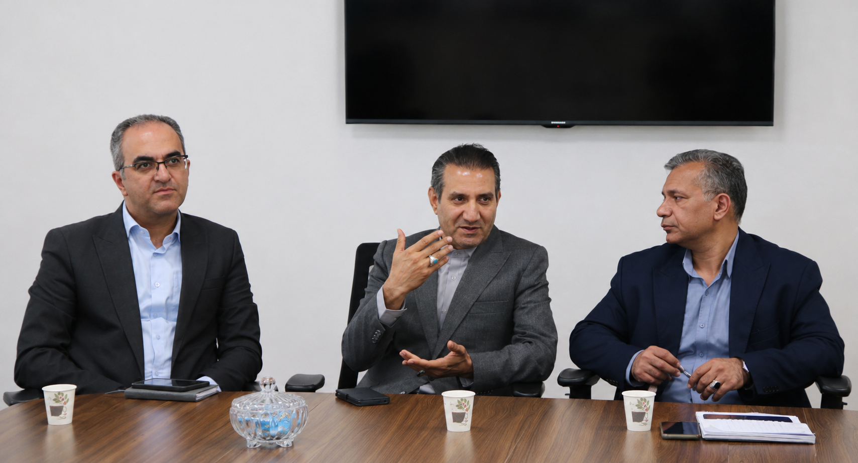 تأکید بر نگهداری پیشگیرانه تأسیسات در نشست سرپرستان فنی هلدینگ خدمات تجارت